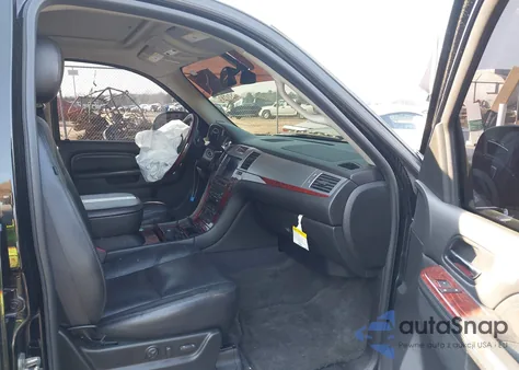 2010 Cadillac Escalade Ext Premium from USA, damaged, VIN 3GYVKNEF3AG177918